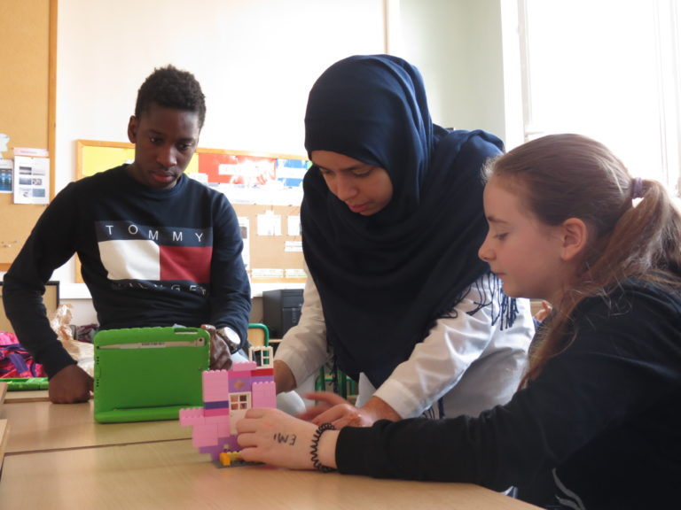 Inscription scolaire en ligne : une fracture numérique accentuée à Bruxelles